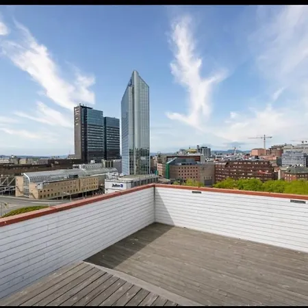 And Charming In The Middle Of Center