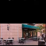 And Charming In The Middle Of Center Apartman