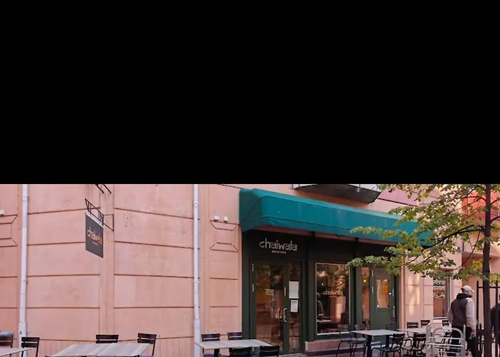 And Charming In The Middle Of Center Apartment